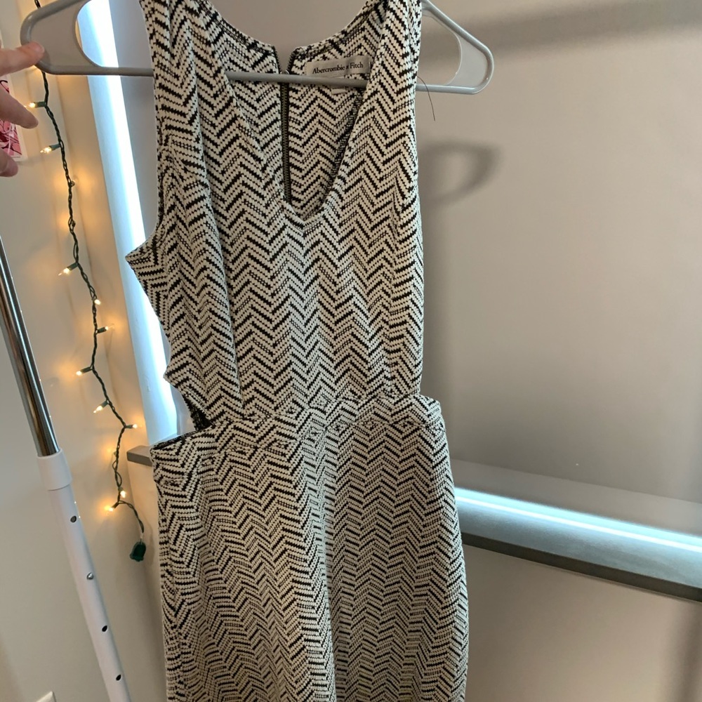 Patterned dress - Picture 3 of 4